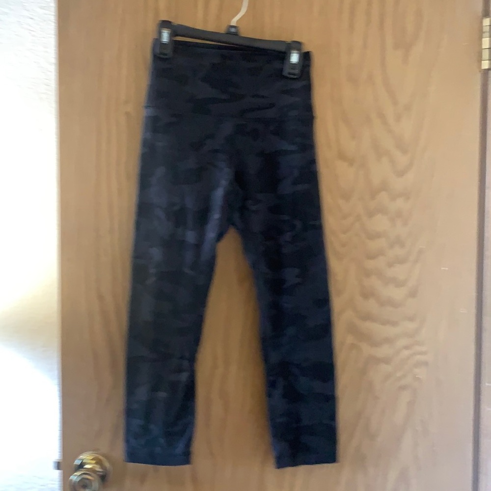 Lululemon yoga pants